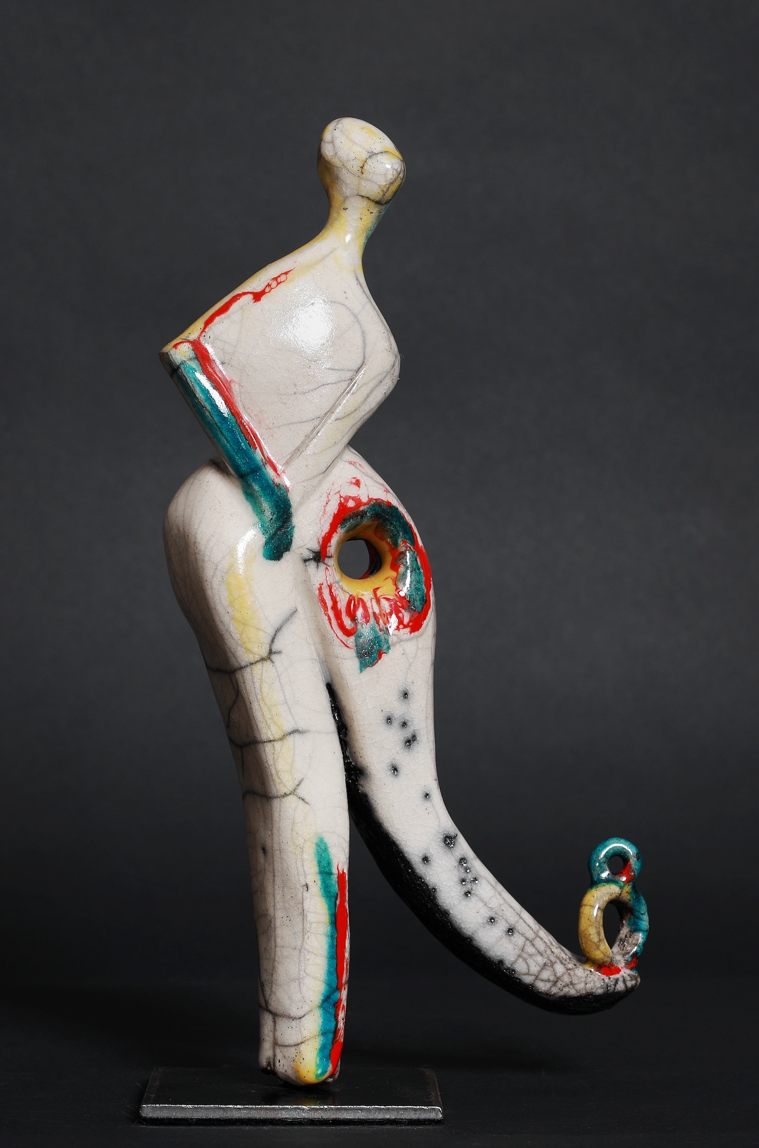 Cuisson Raku, une sculpture nommée Cuba Libre par l'artiste sculpteur Sylvie Malys